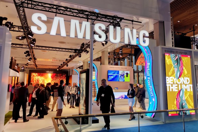 Samsung podczas ISE 2020 zaprezentował wiele nowości z obszaru digital signage: Prawie 15 metrów przekątnej ekranu? Dlaczego nie! Samsung prezentuje ekran The Wall for Business.