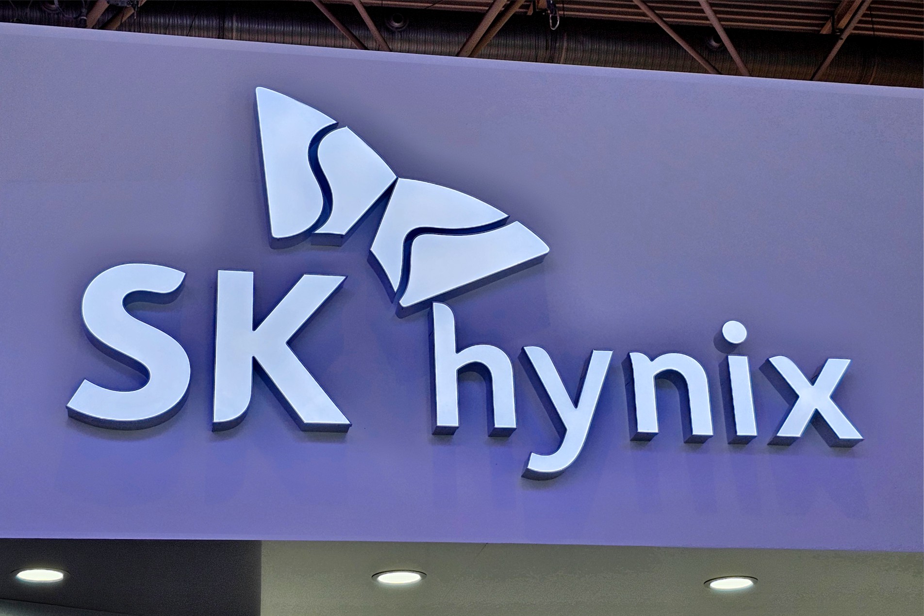 SK hynix ogranicza działalność CIS, ma skupiać się na HBM 